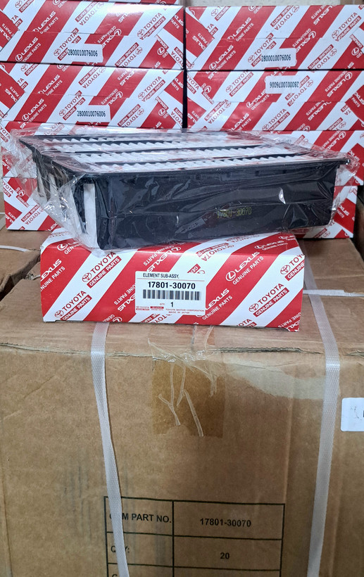 فیلترهواکش خودرو تویوتا مدل 30070-17801 مناسب برای تویوتا ون هایس دیزل 2500